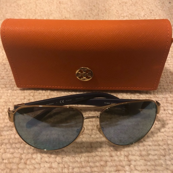 Tory Burch Accessories - Tory Burch aviator sunglasses